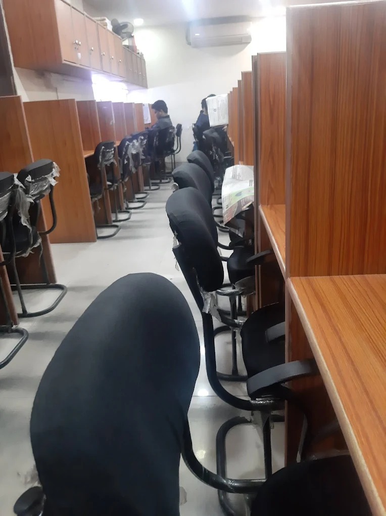amayra library pg sector 18 rohini