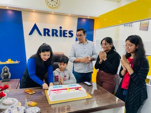 Arries Library Block G Budh Vihar