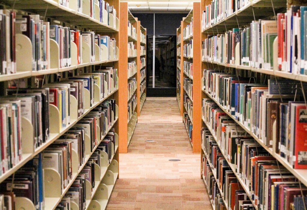 dadasaheb gaekwad library suresh nagar andheri west