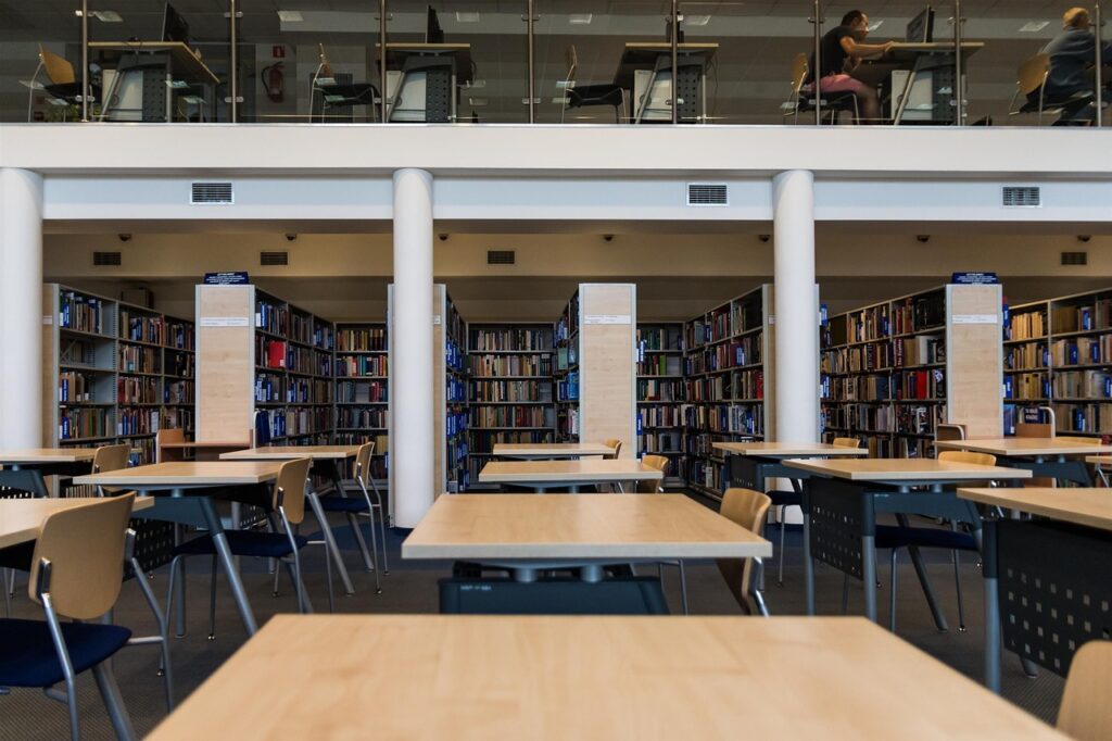 Enbee Library New Ratna Deep Building
